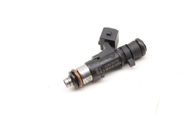 Fuel Injector 9A160512400 — Used (SKU 476081)