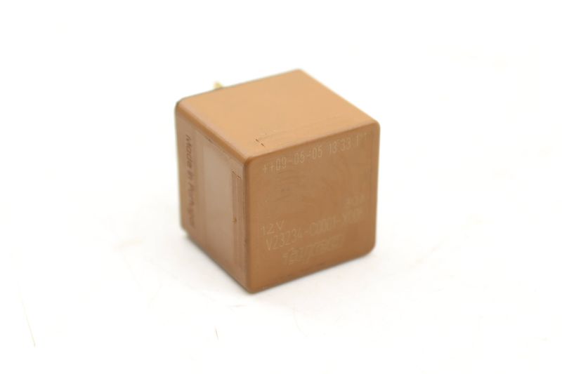 Multifunction Relay 99965701390 — Used (SKU 476535)