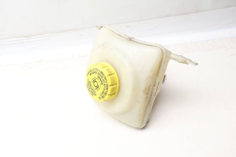 Brake Fluid Reservoir / Tank 97035501300 — Used (SKU 642887)
