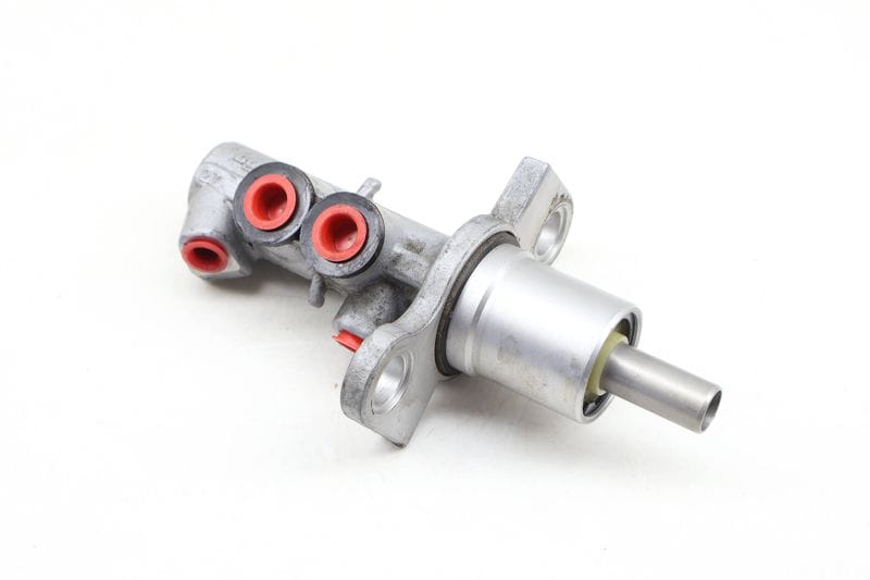 Brake Master Cylinder 97035591000 — Used (SKU 642900)