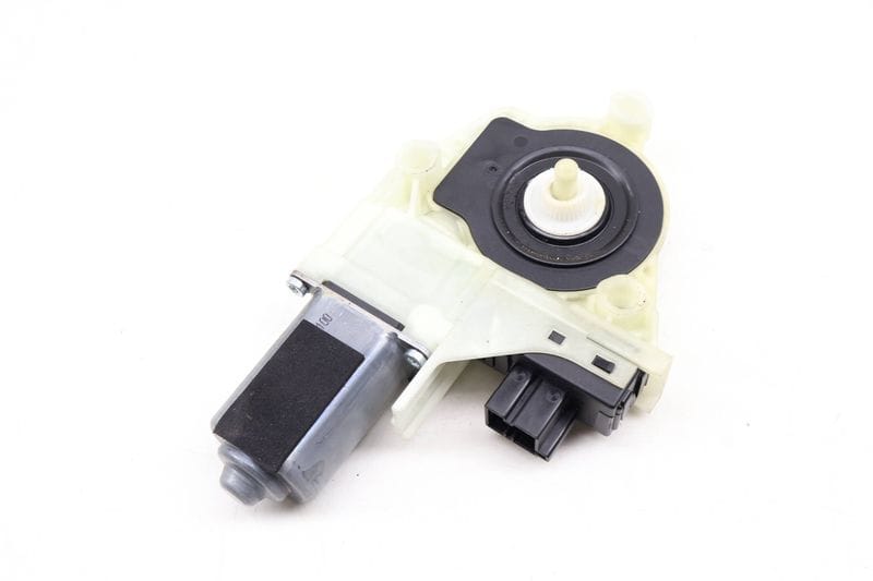 Window Motor 97062410101 — Used (SKU 642843)
