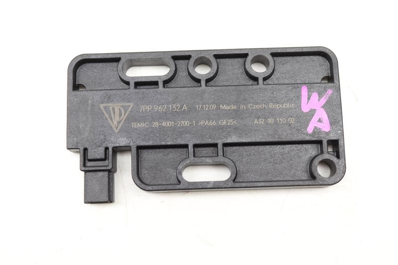 Kessy / Keyless Entry Antenna 7PP962132A — Used (SKU 468673)