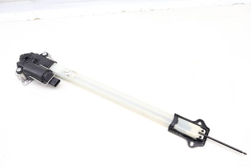 Door Window Sun Shade Motor 97053637600 — Used (SKU 642725)