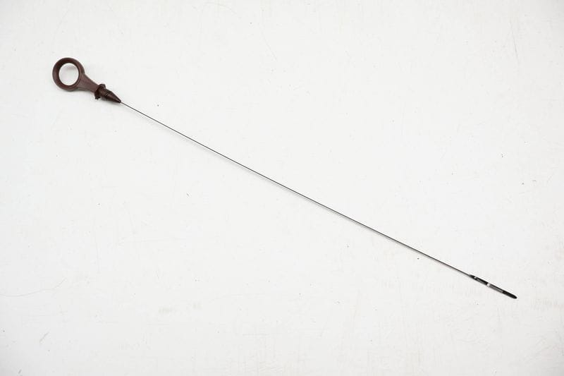 Engine Oil Dipstick 06J115611E — Used (SKU 711478)