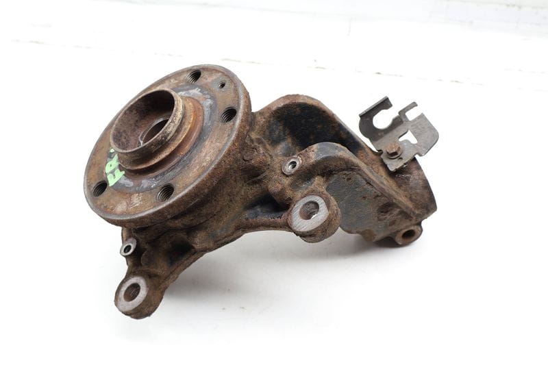 Spindle Knuckle w/ Wheel Bearing 1K0407256AA — Used (SKU 711570)