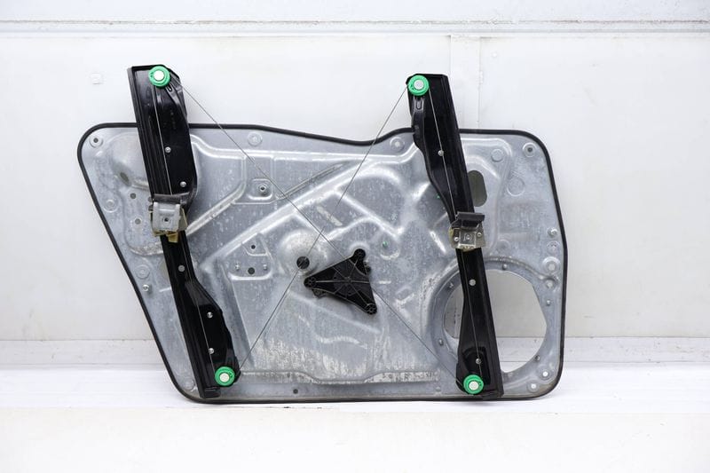 Window Regulator w/ Frame 5N0837462 — Used (SKU 711654)