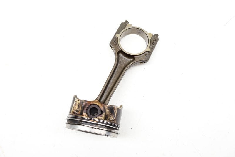 Piston w/ Connecting Rod 06H107065AM — Used (SKU 711563)