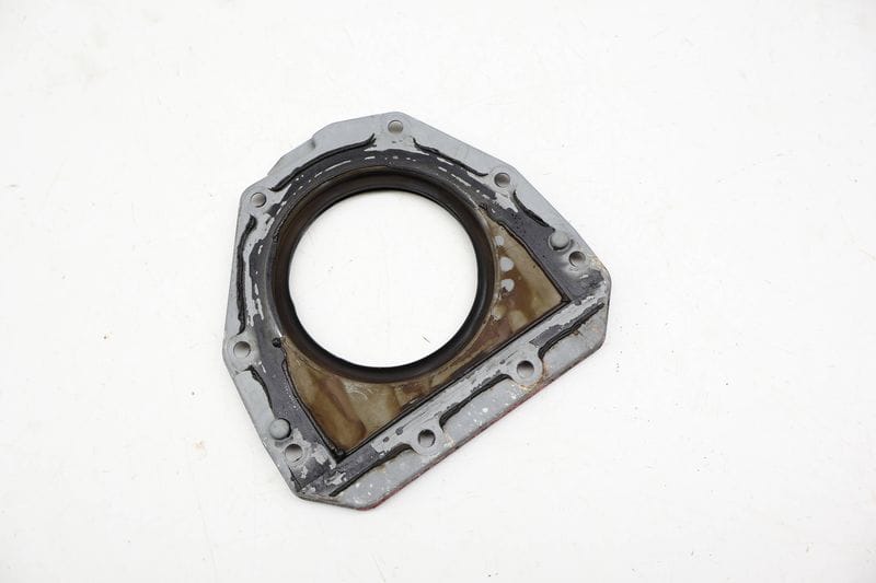 Engine Crankshaft Sealing Flange 06K103171G — Used (SKU 711514)
