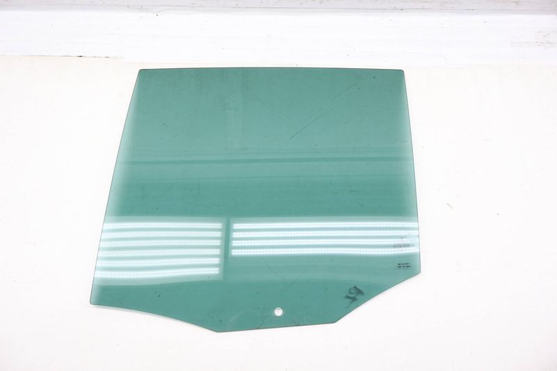 Door Window / Glass 5N0845025A — Used (SKU 711657)