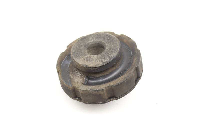 Upper Spring Plate 8K0512149B — Used (SKU 603919)
