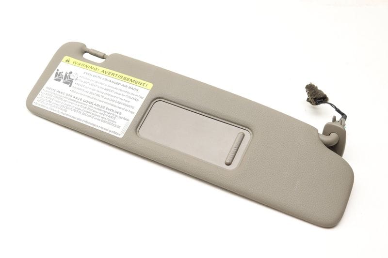 Sun Visor / Mirror 8H0857552Q — Used (SKU 603752)