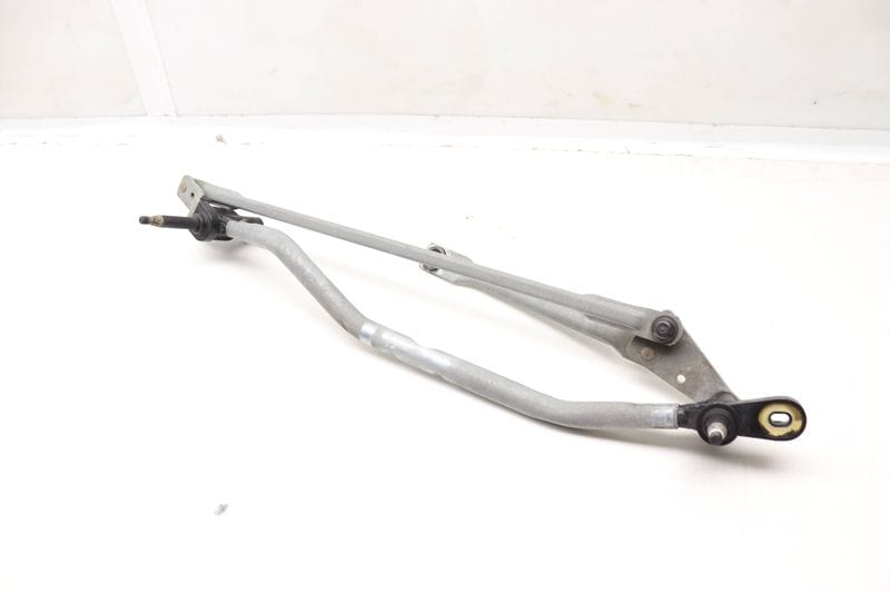 Windshield Wiper Transmission / Bracket 8F1955023A — Used (SKU 603615)