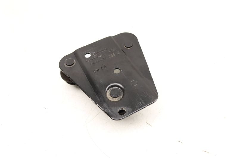 ABS Pump Mount Bracket 8K0614235B — Used (SKU 539045)