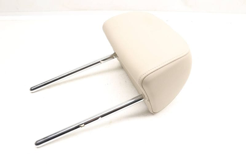 Headrest / Head Rest 8R0885973M — Used (SKU 538811)