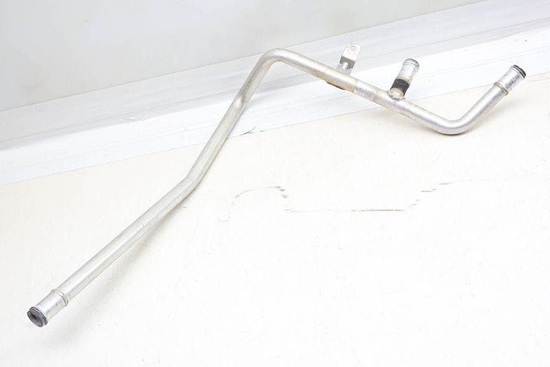 Coolant Return Line / Pipe 7L0819926AM — Used (SKU 673476)