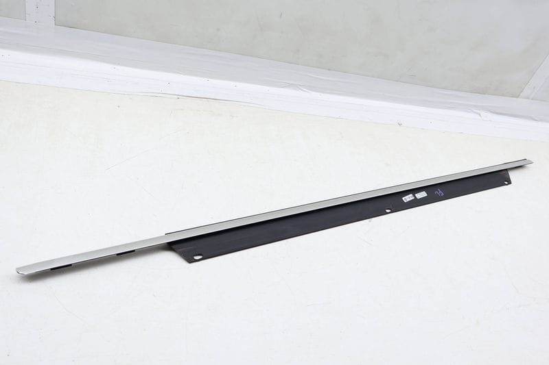 Exterior Door / Window Slot Seal Trim 4L0853283E — Used (SKU 673143)