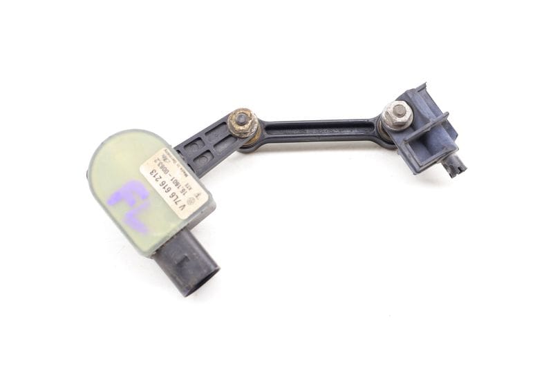 Headlight Leveling Sensor 7L6616213 — Used (SKU 672987)