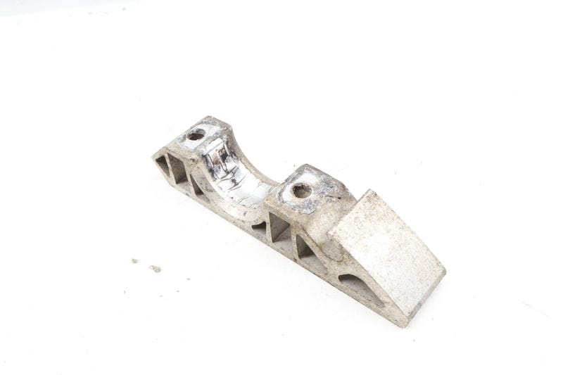 Stabilizer / Sway Bar Mount Bracket 7L0411063B — Used (SKU 649679)
