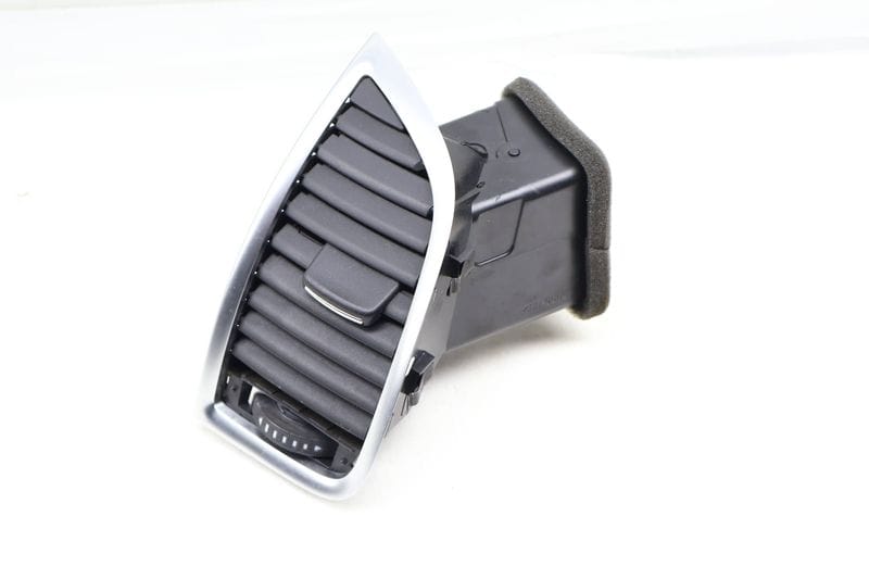 Dash Air Vent 4L0820901T — Used (SKU 673127)