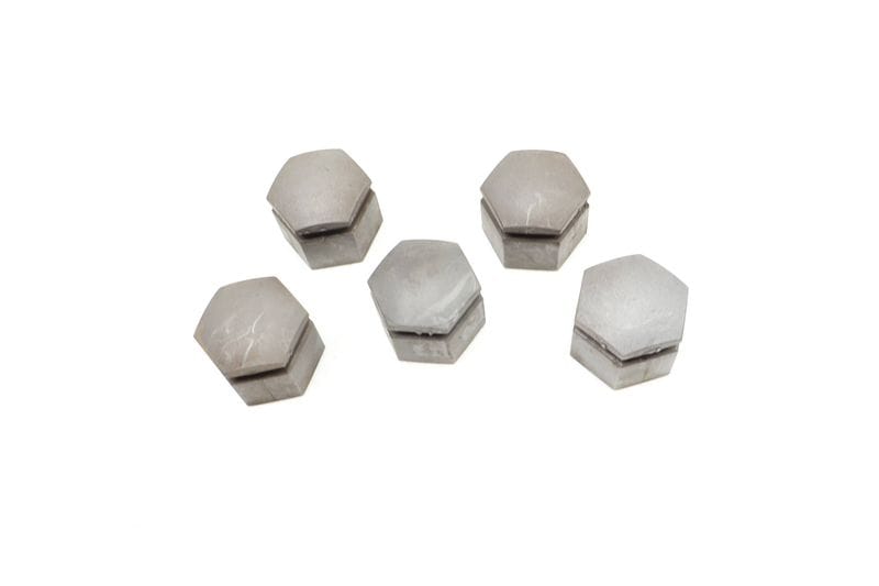 Lug Nut / Bolt Cover / Cap Set 4L0601173 — Used (SKU 649488)