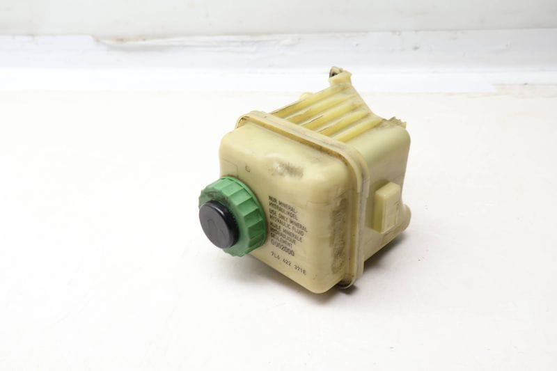 Power Steering Reservoir / Tank 7L6422371E — Used (SKU 649587)