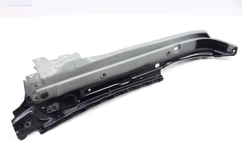 Upper Fender Mount / Bracket 4L0805158A — Used (SKU 240857)