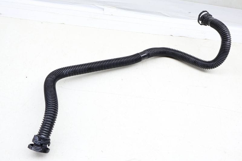 Secondary Air Pump Hose / Line 7L0131625E — Used (SKU 673470)