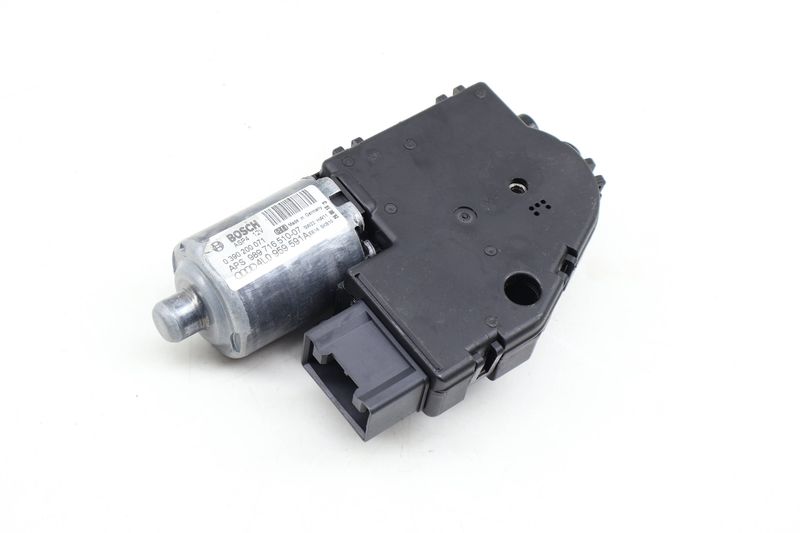 Sunroof / Sun Roof Motor 4L0959591A — Used (SKU 631647)