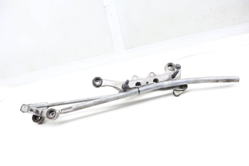 Windshield Wiper Transmission / Bracket 4L1955023D — Used (SKU 673054)
