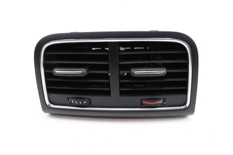 Center Air Vent 8K0819203E — Used (SKU 223874)
