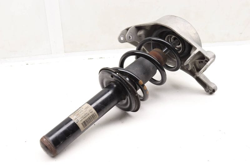 Strut / Shock Absorber Assembly 8T0413031Q — Used (SKU 588215)