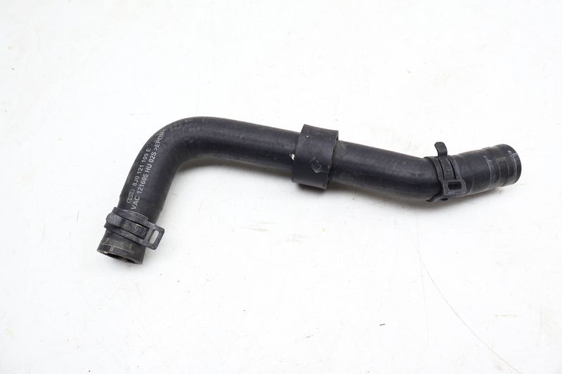 Coolant Reservoir Tank Hose / Line 8J0121109E — Used (SKU 677518)