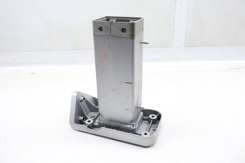 Bumper Frame Rail / Side Member 8J0806109E — Used (SKU 677300)