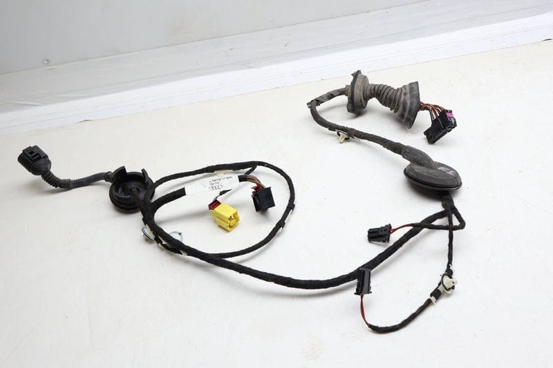 Door Wiring Harness 8J0971029AD — Used (SKU 677490)