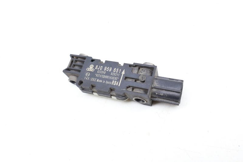 Impact / Crash Sensor 8J0959651 — Used (SKU 677258)