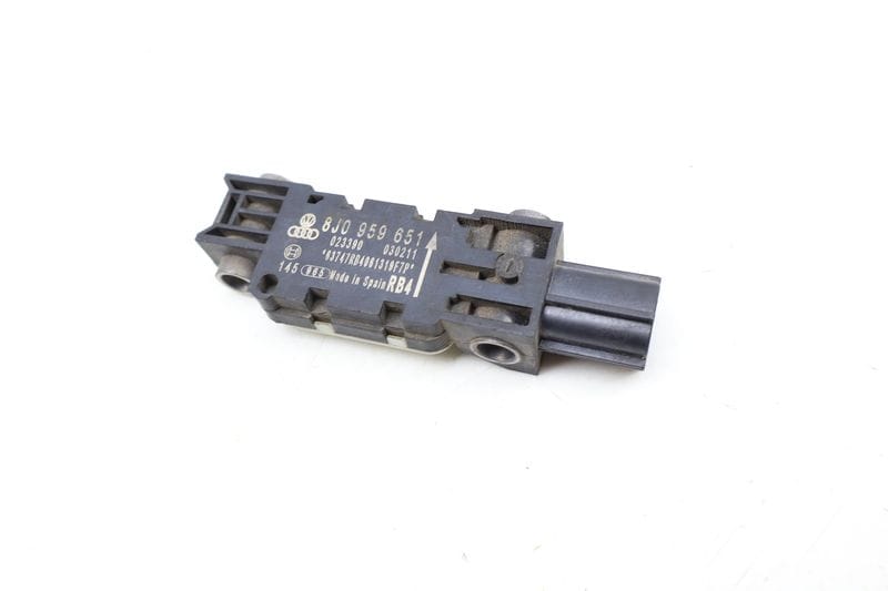 Impact / Crash Sensor 8J0959651 — Used (SKU 677259)