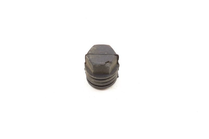 Hood Rubber Bumper / Stop 4B0823481 — Used (SKU 677285)