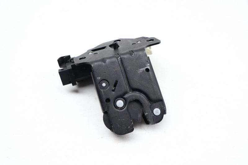 Trunk Latch / Lock 8P4827505C — Used (SKU 677291)