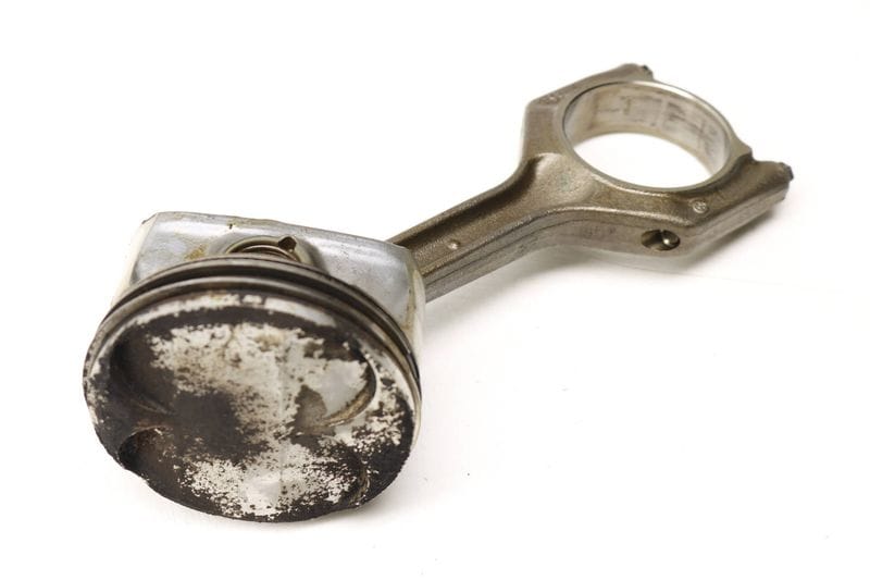 Piston w/ Connecting Rod 11257558528 — Used (SKU 363494)