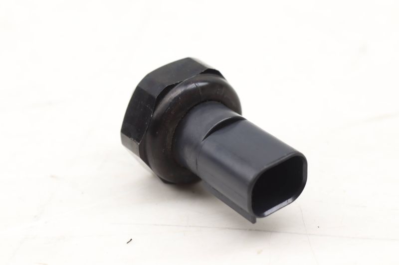 AC Pressure Switch / Sensor 64539141958 — Used (SKU 456108)