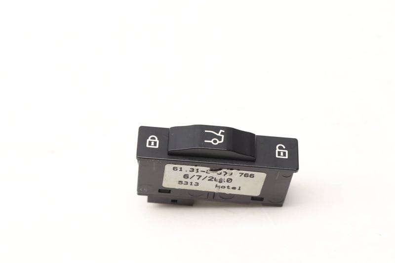 Trunk Lock Switch 61318379766 — Used (SKU 455972)