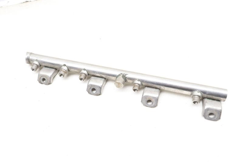 Fuel Rail / Injection Tube 13537547599 — Used (SKU 621405)