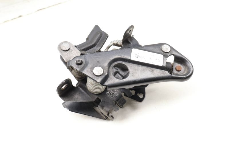 Hood Lock / Latch 51237183762 — Used (SKU 621264)