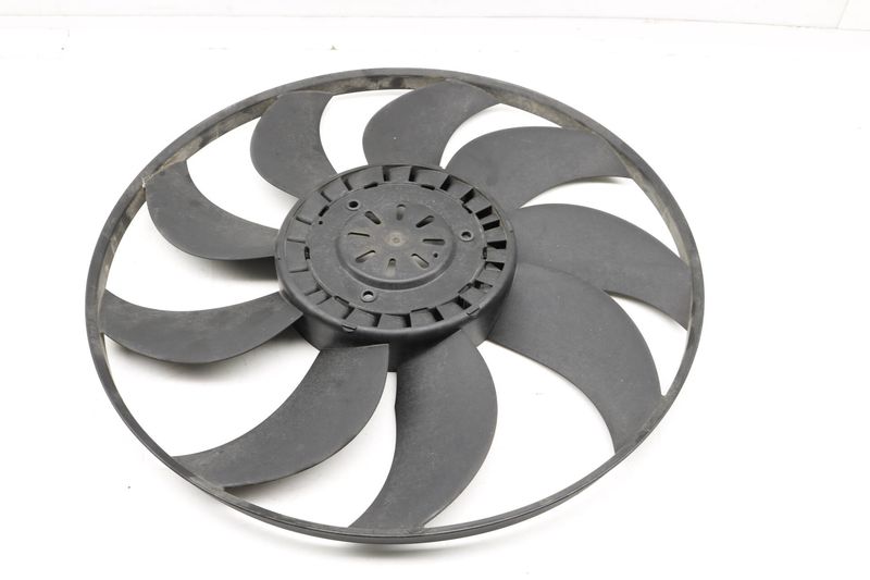 Electric Cooling Fan Blade 17428509743 — Used (SKU 348025)