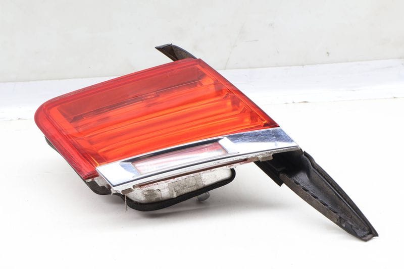 Inner Tail Light / Lamp 63217182205 — Used (SKU 635020)