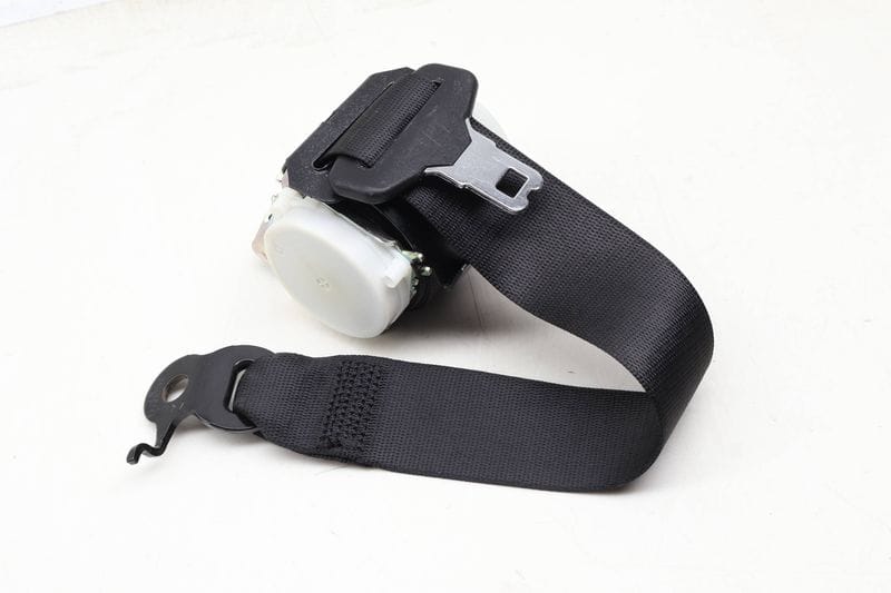 Center Seat Belt / Retractor 72117269504 — Used (SKU 634998)