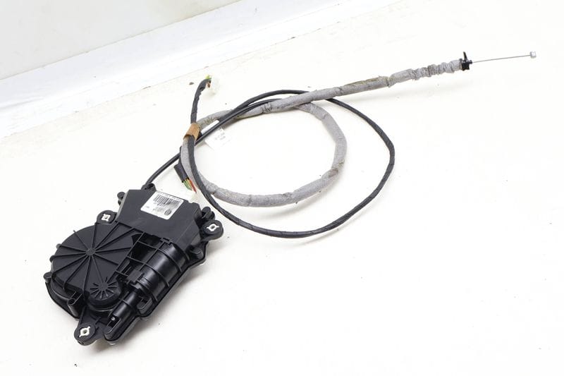 Trunk Lid Lock Motor 51247191213 — Used (SKU 635090)