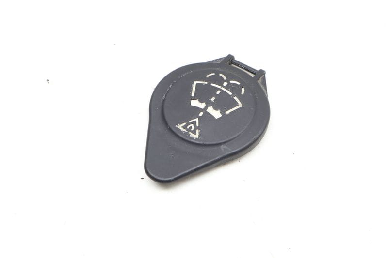 Windshield Washer Reservoir / Tank Cap 61667238068 — Used (SKU 635089)