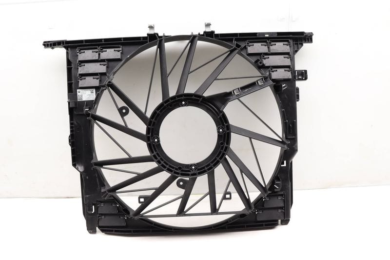 Radiator Electric Cooling Fan Housing 17117575258 — Used (SKU 426325)