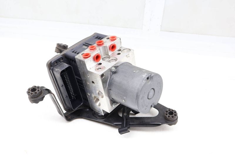 ABS Pump / Module 34516780126 — Used (SKU 674176)
